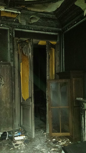 Salle à manger incendiée