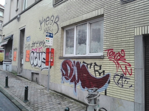 Enlèvement de graffitis à Ixelles